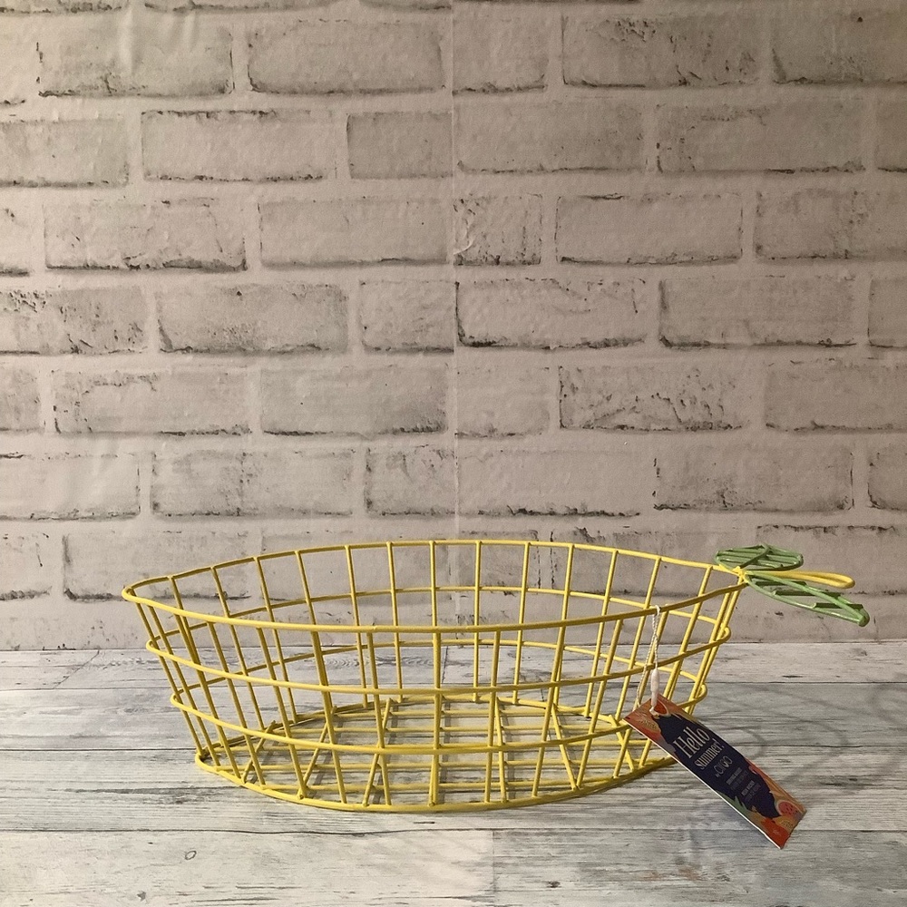 CIROA Lemon Metal Basket
